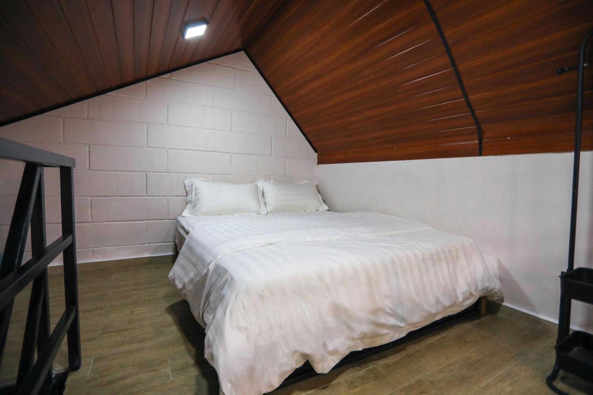 Casa Damai Janda Baik - Riverview Tiny House Бентонг Екстериор снимка
